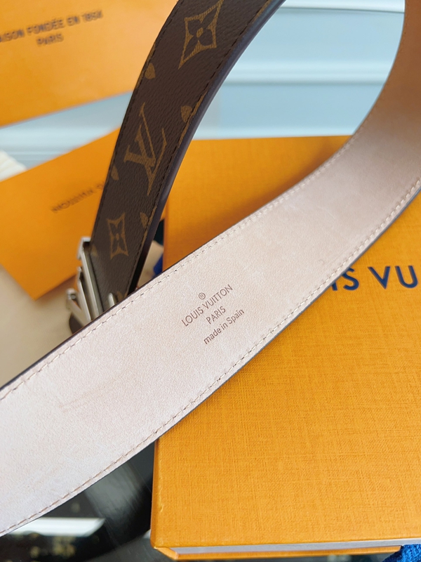 ルイヴィトンベルト内部構造